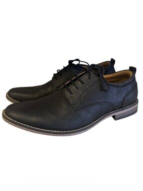 Perry Ellis Black Lace-Up Derby Shoes with Contrast Sole
